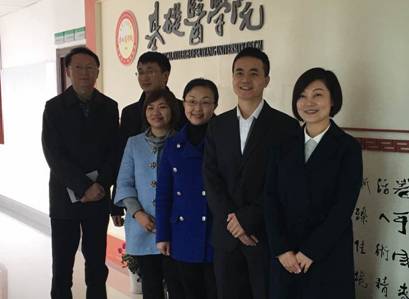 说明: C:\Documents and Settings\Administrator\桌面\欢迎王海隆博士\基础医学院班子和王海隆博士（右二）合影.JPG